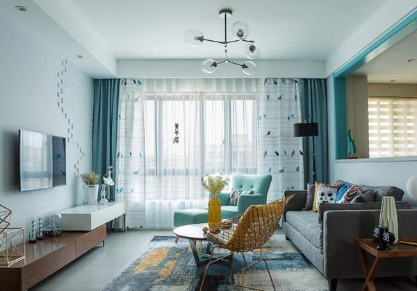 客廳窗簾顏色怎么選擇？家居軟裝搭配客廳窗簾選購技巧
