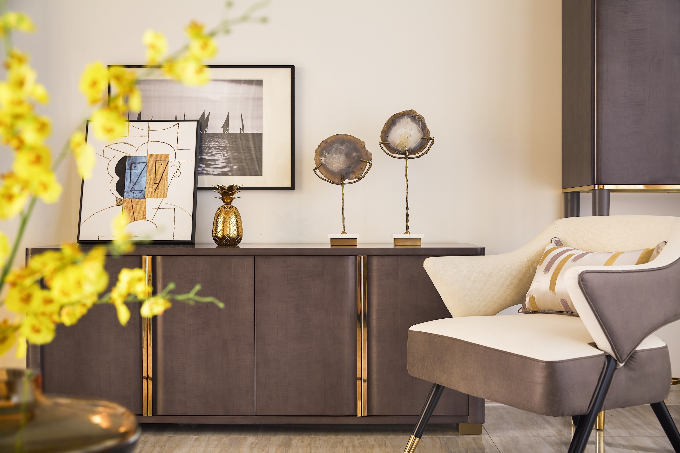 龍湖九里晴川-現(xiàn)代簡(jiǎn)約-臥室設(shè)計(jì)效果圖